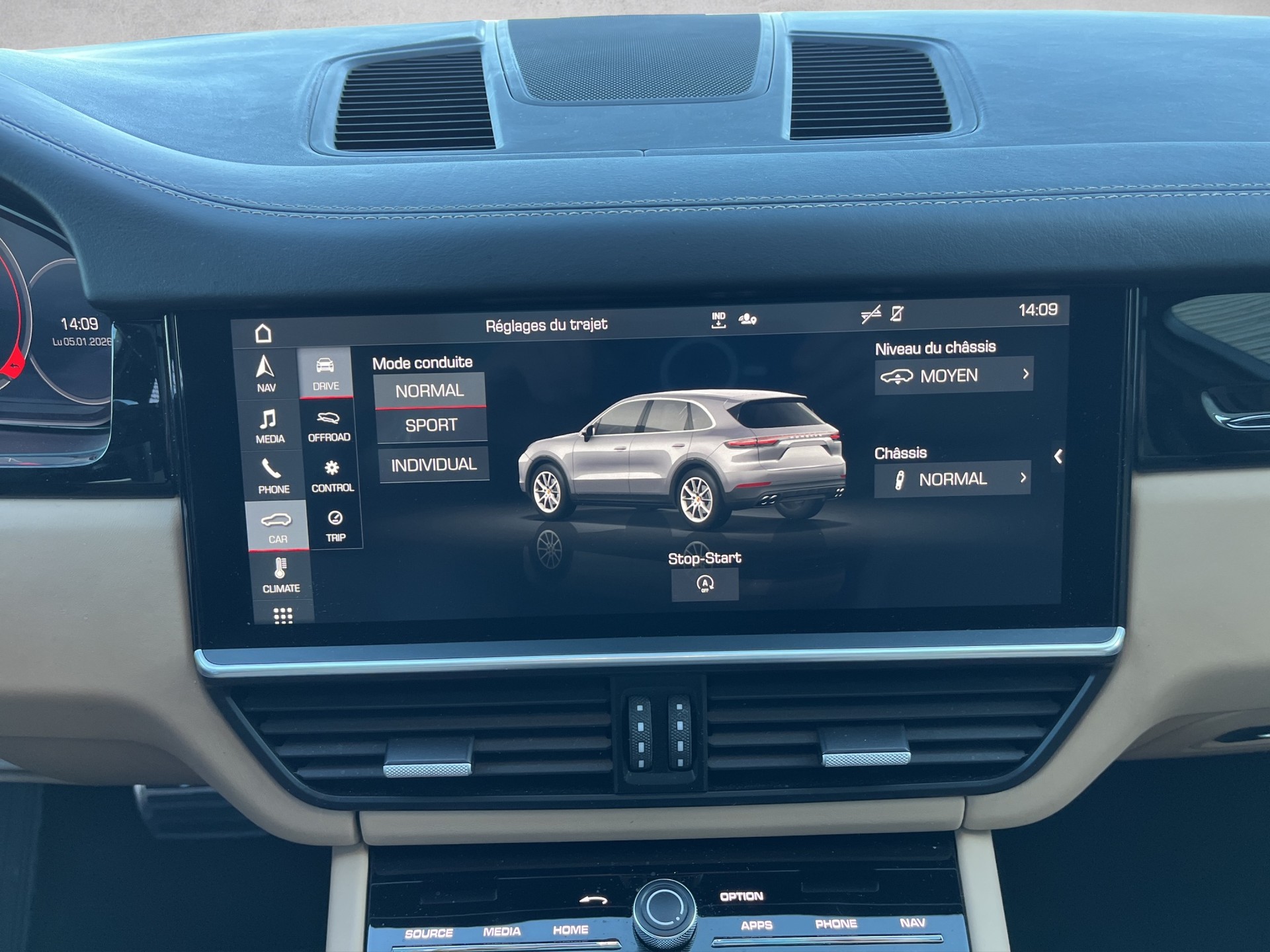 PORSCHE Cayenne S-image-11