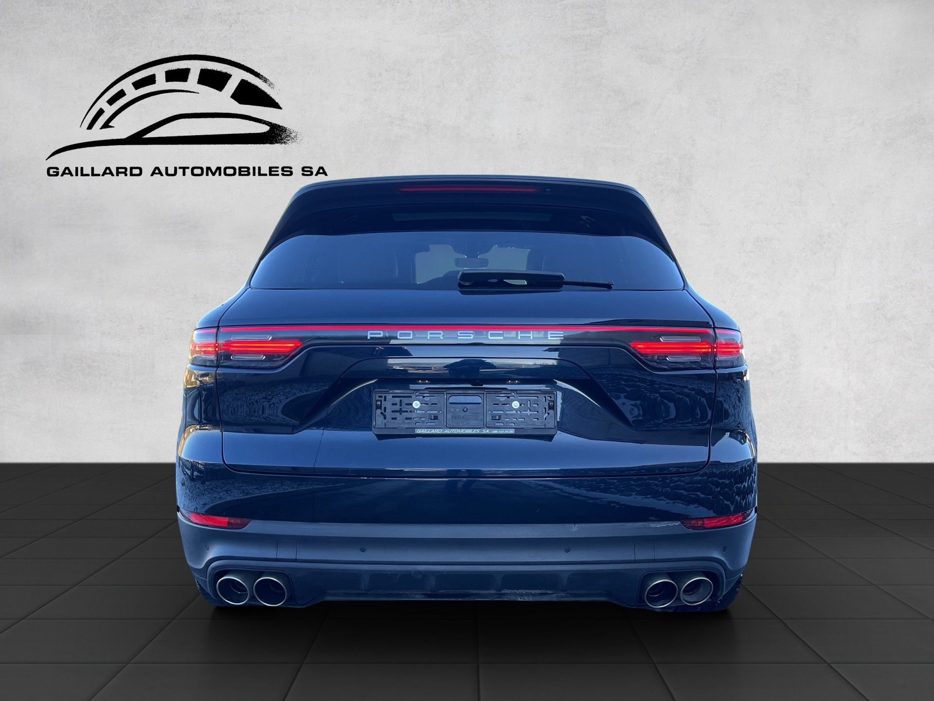 PORSCHE Cayenne S-image-2