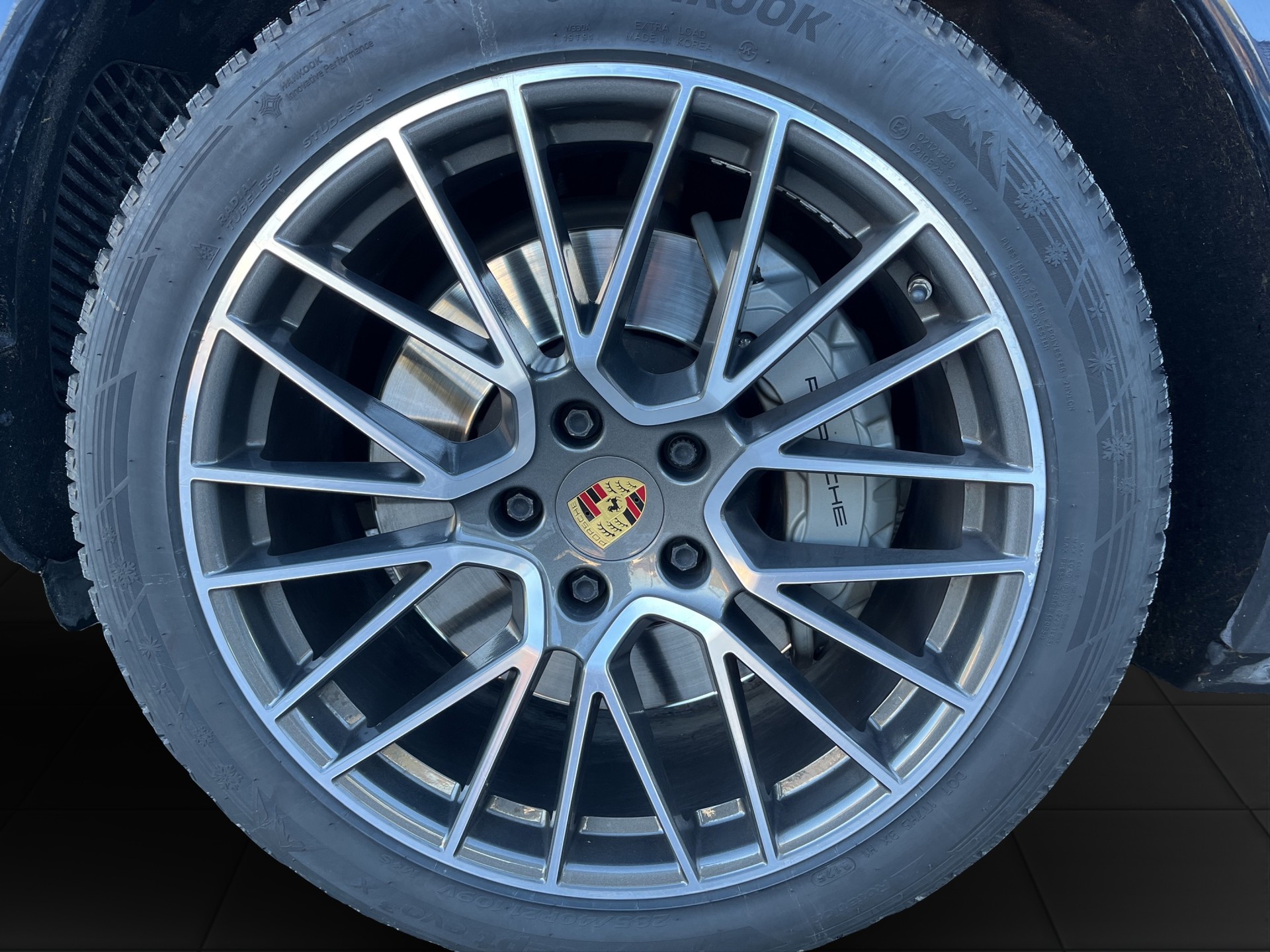 PORSCHE Cayenne S-image-15