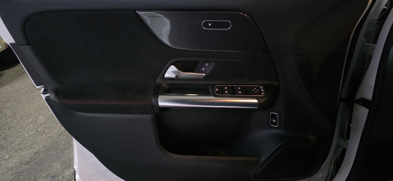 MERCEDES-BENZ GLA 200 AMG Line 7G-DCT *CH-Fahrzeug*-image-22