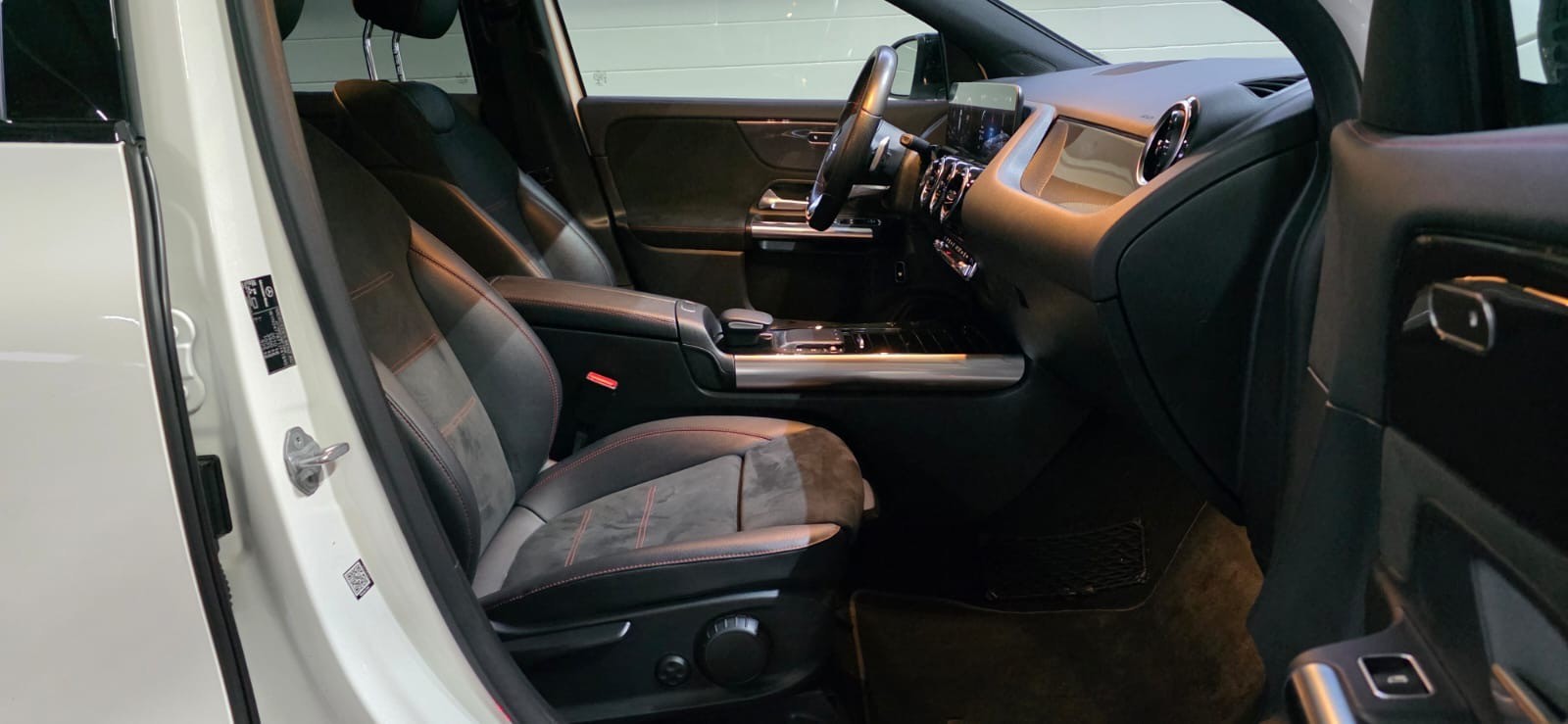 MERCEDES-BENZ GLA 200 AMG Line 7G-DCT *CH-Fahrzeug*-image-10
