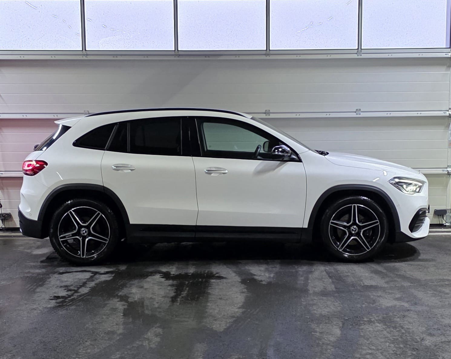 MERCEDES-BENZ GLA 200 AMG Line 7G-DCT *CH-Fahrzeug*-image-5