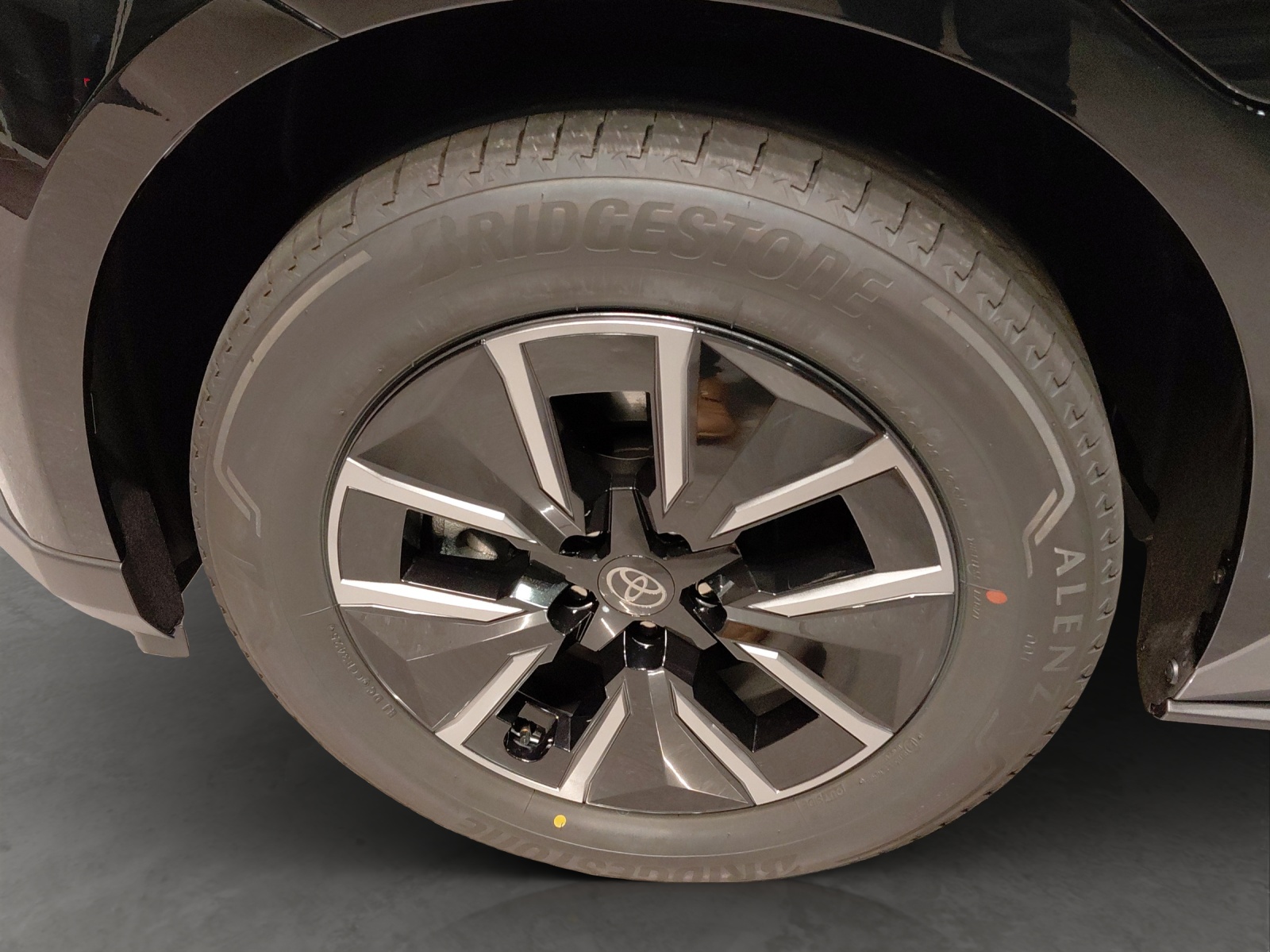 TOYOTA bZ4X Style AWD-image-11