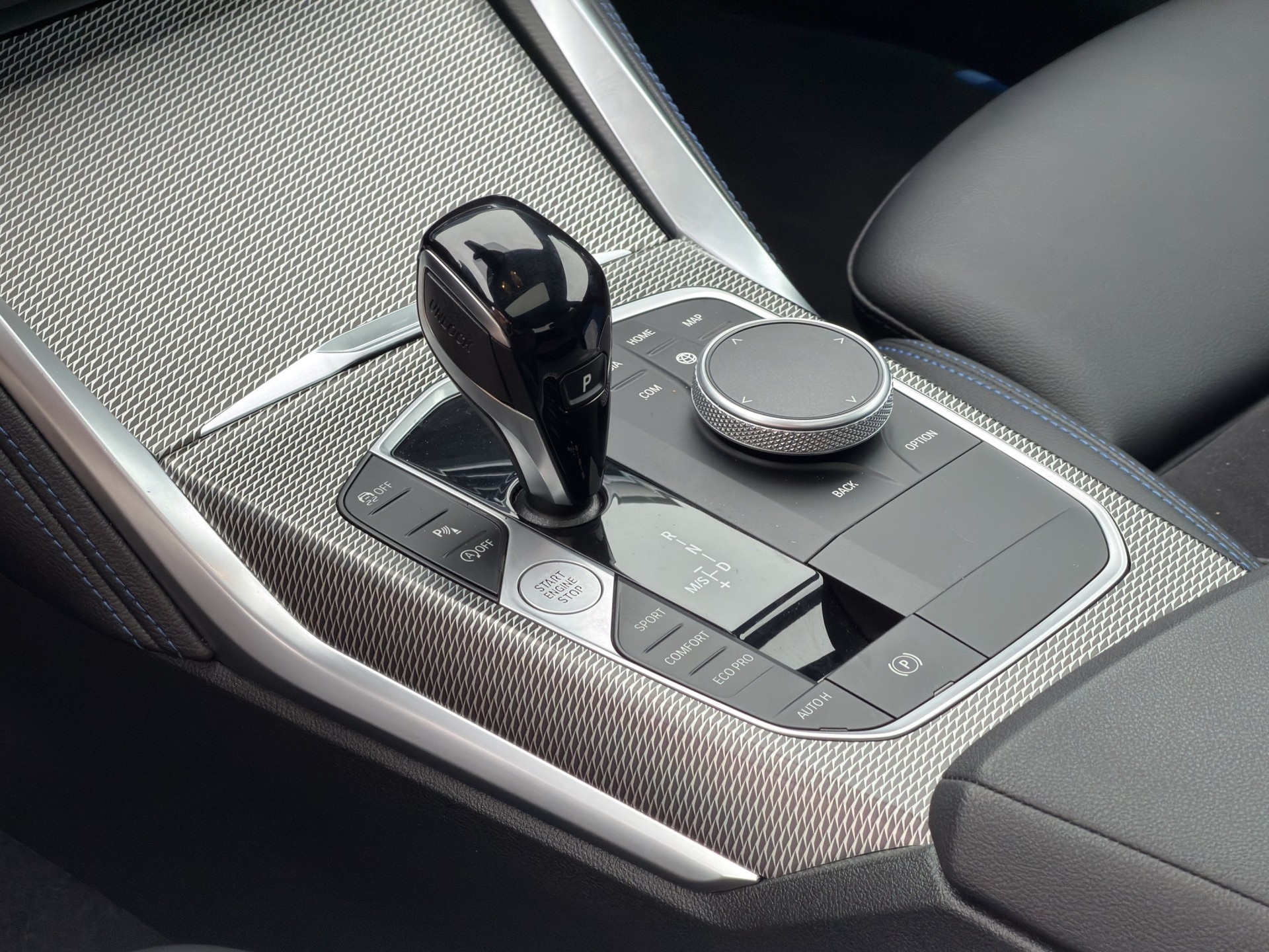BMW M240i Pro Shadow Line xDrive Steptronic-image-9