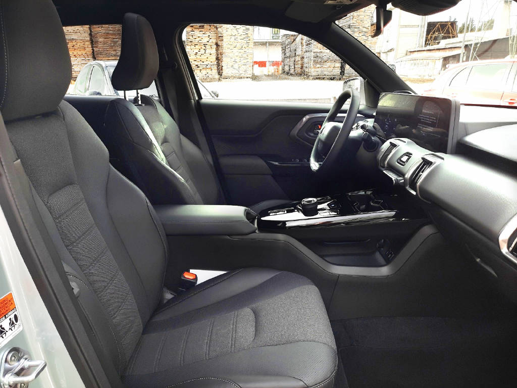 TOYOTA Urban Cruiser Premium AWD-image-6