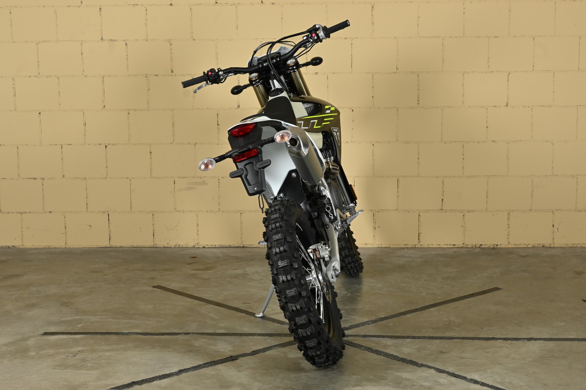TRIUMPH TF 250 E-image-5