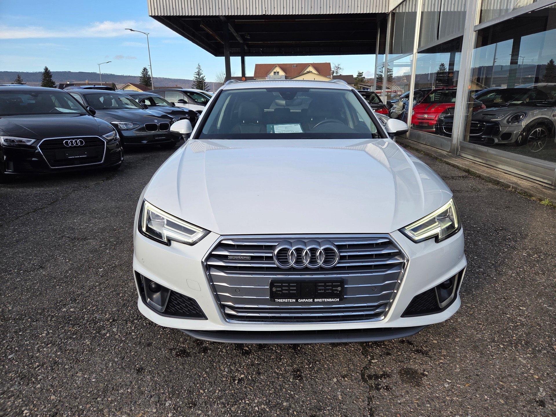 AUDI A4 Avant 40 TDI quattro S-tronic-image-2