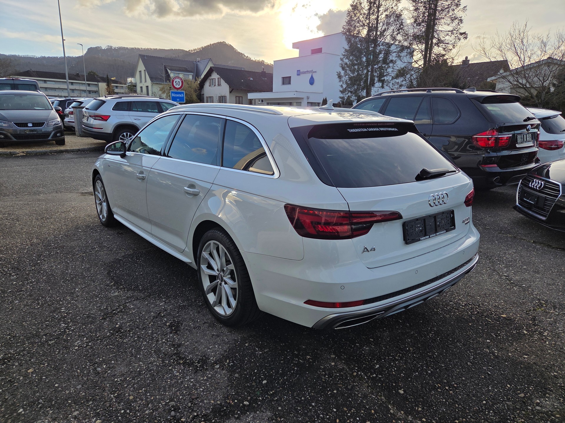 AUDI A4 Avant 40 TDI quattro S-tronic-image-6