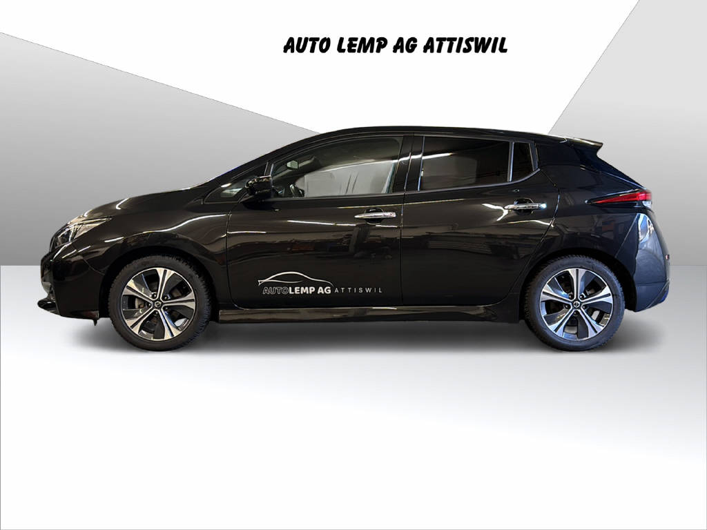 NISSAN Leaf N-Connecta-showroom-element-2