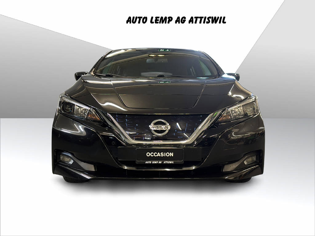NISSAN Leaf N-Connecta-showroom-element-1