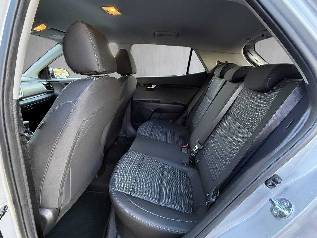 KIA Stonic 1.0 T-GDi Power Edition-image-12