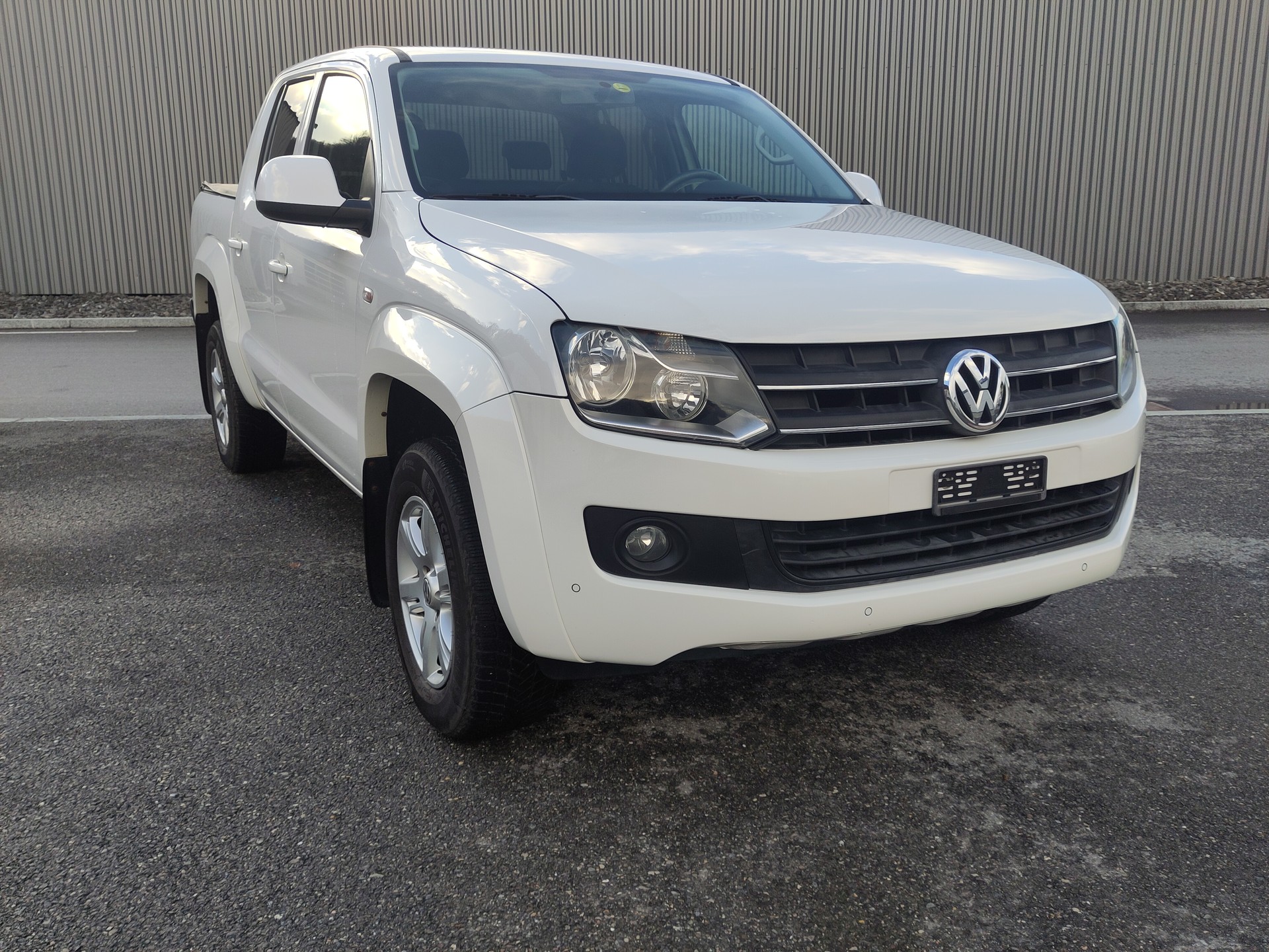 VW Amarok 2.0 BiTDI Trendline 4Motion-image-0