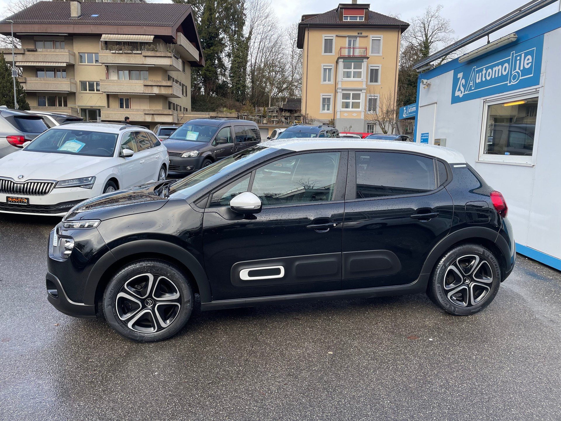CITROEN C3 1.2i PureTech Swiss Edition-image-1