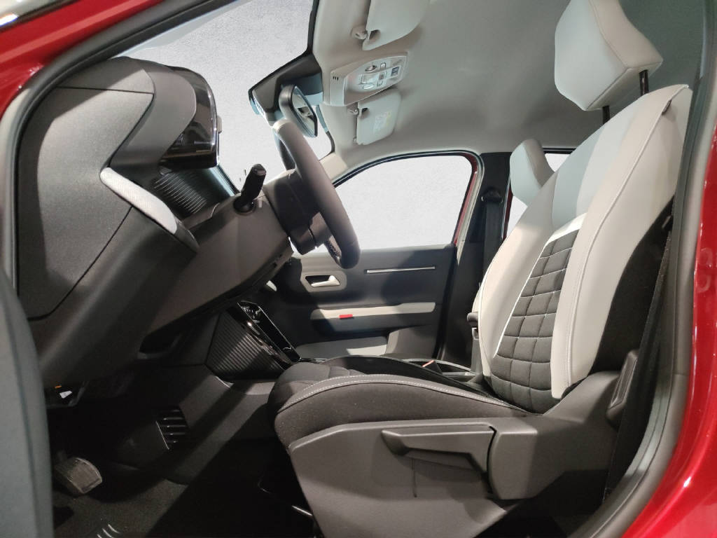 CITROEN C3 1.2 Hybrid Max-image-9