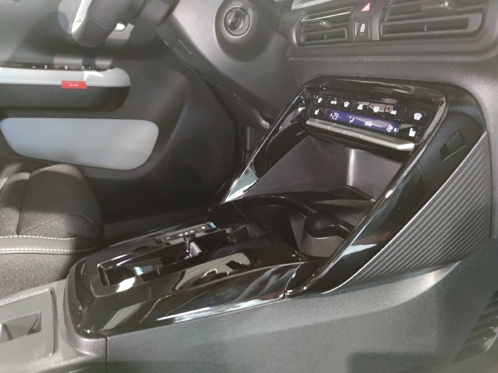 CITROEN C3 1.2 Hybrid Max-image-10