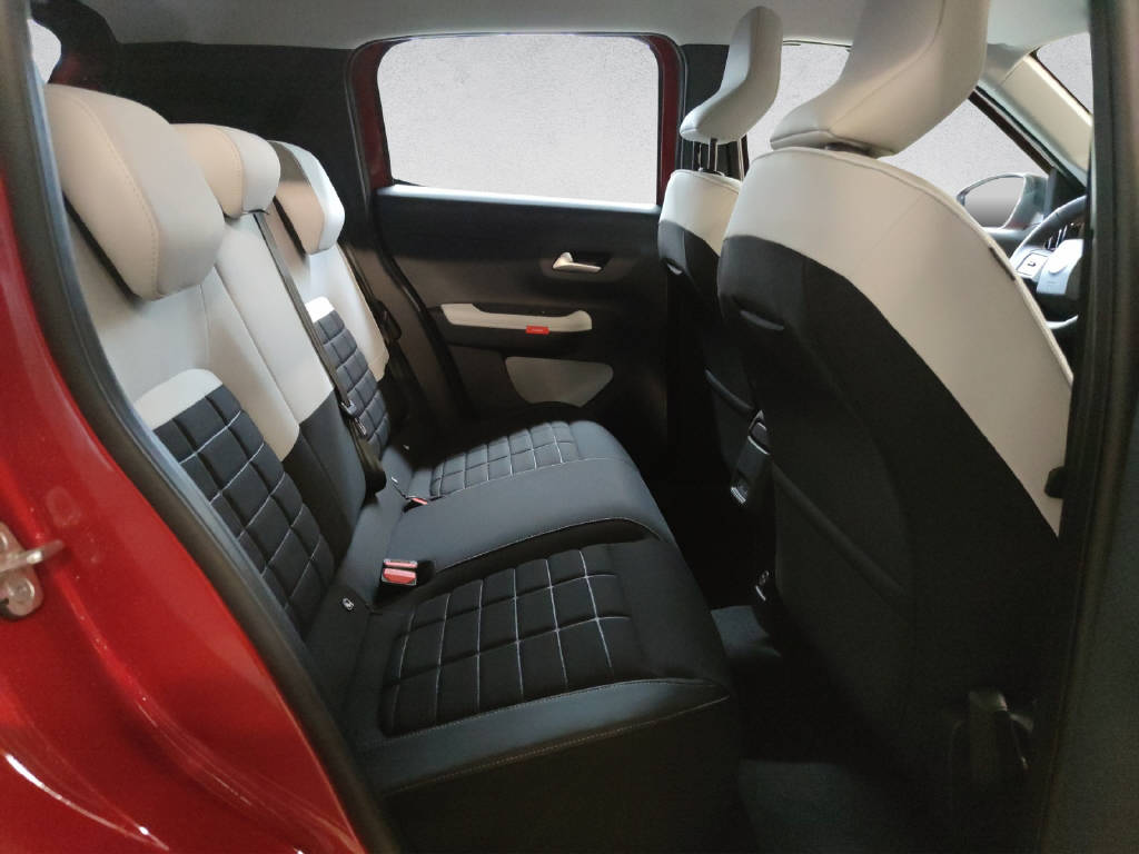 CITROEN C3 1.2 Hybrid Max-image-12