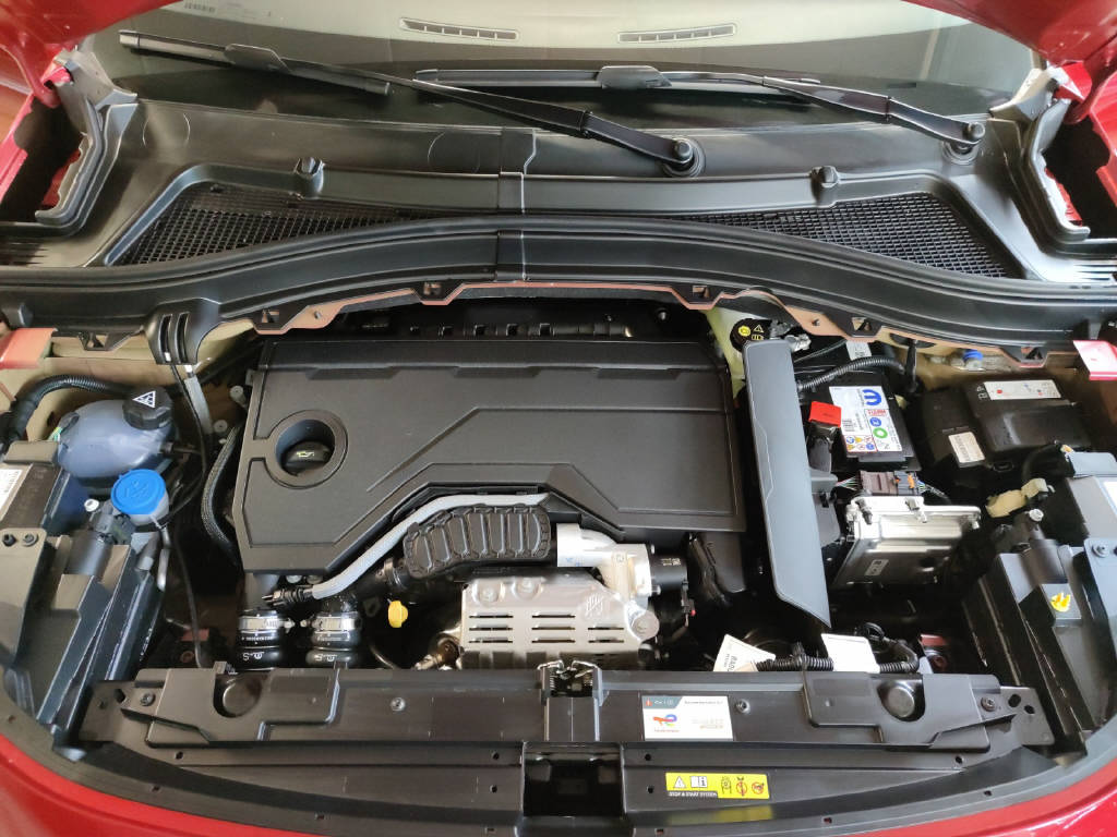 CITROEN C3 1.2 Hybrid Max-image-8