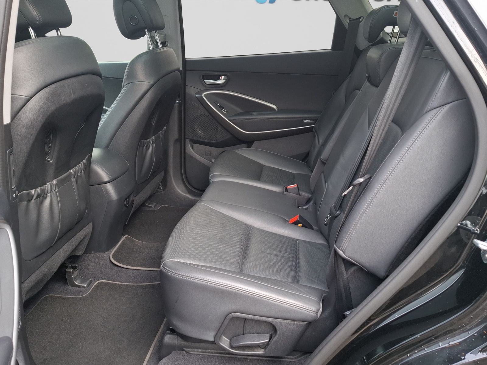 HYUNDAI Grand Santa Fe-image-7