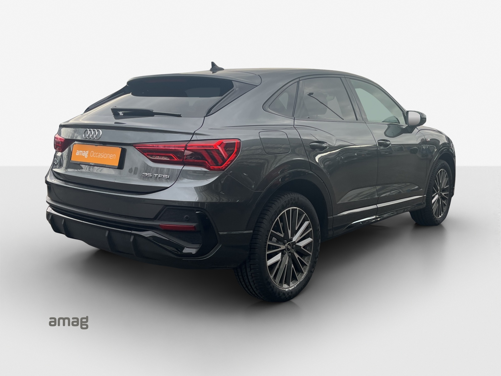 AUDI Q3 Sportback 35 TFSI S line Attraction S-tronic-image-4