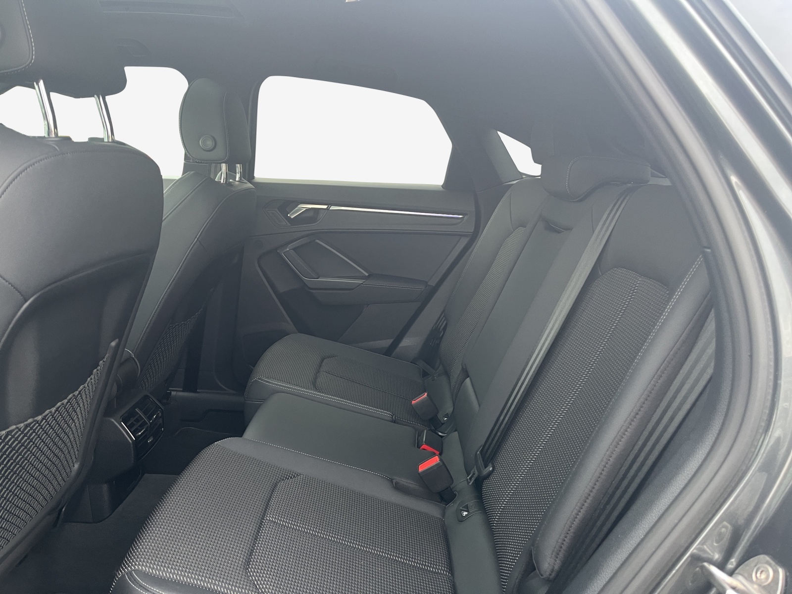 AUDI Q3 Sportback 35 TFSI S line Attraction S-tronic-image-9