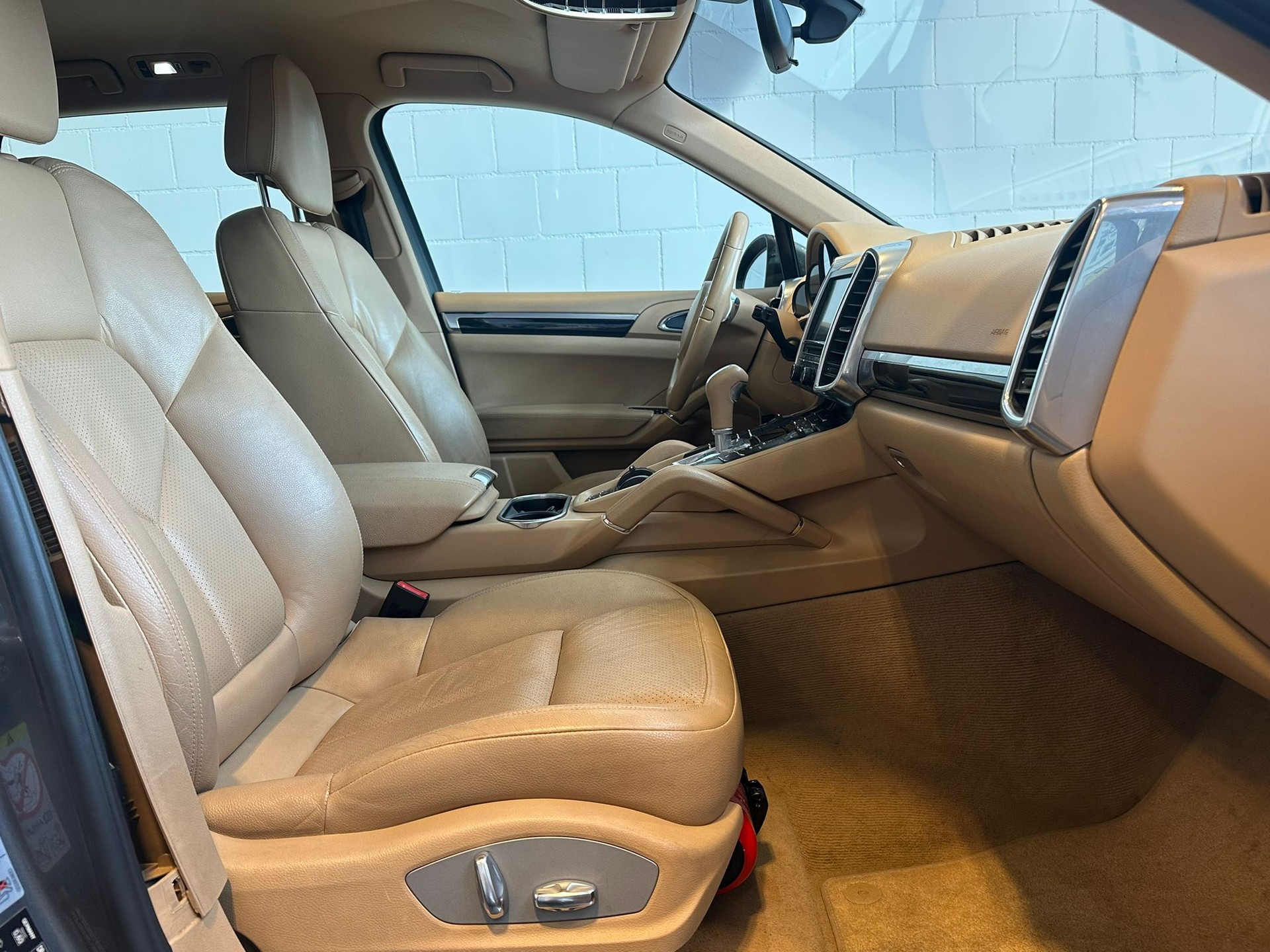 PORSCHE Cayenne Diesel-image-2