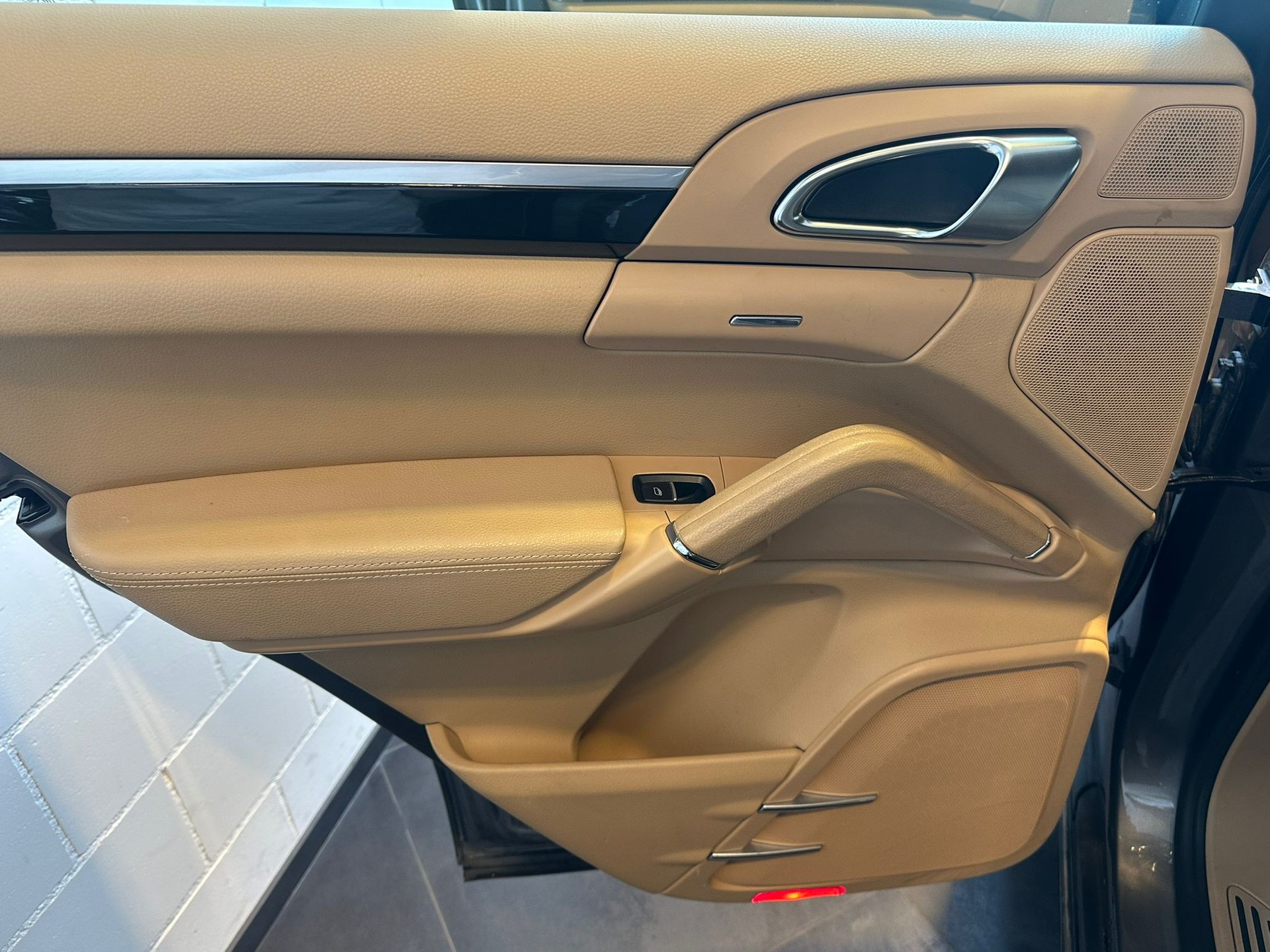 PORSCHE Cayenne Diesel-image-11