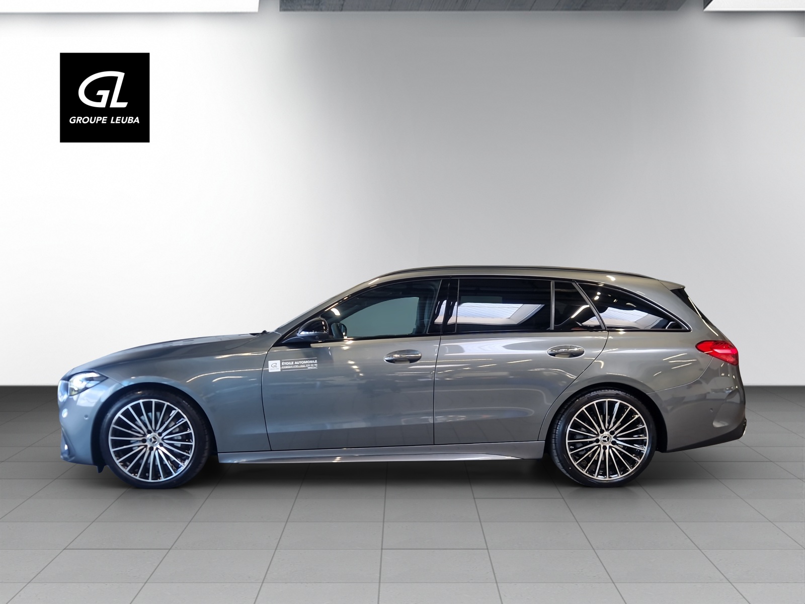 MERCEDES-BENZ C 300 T 4 Matic-image-2