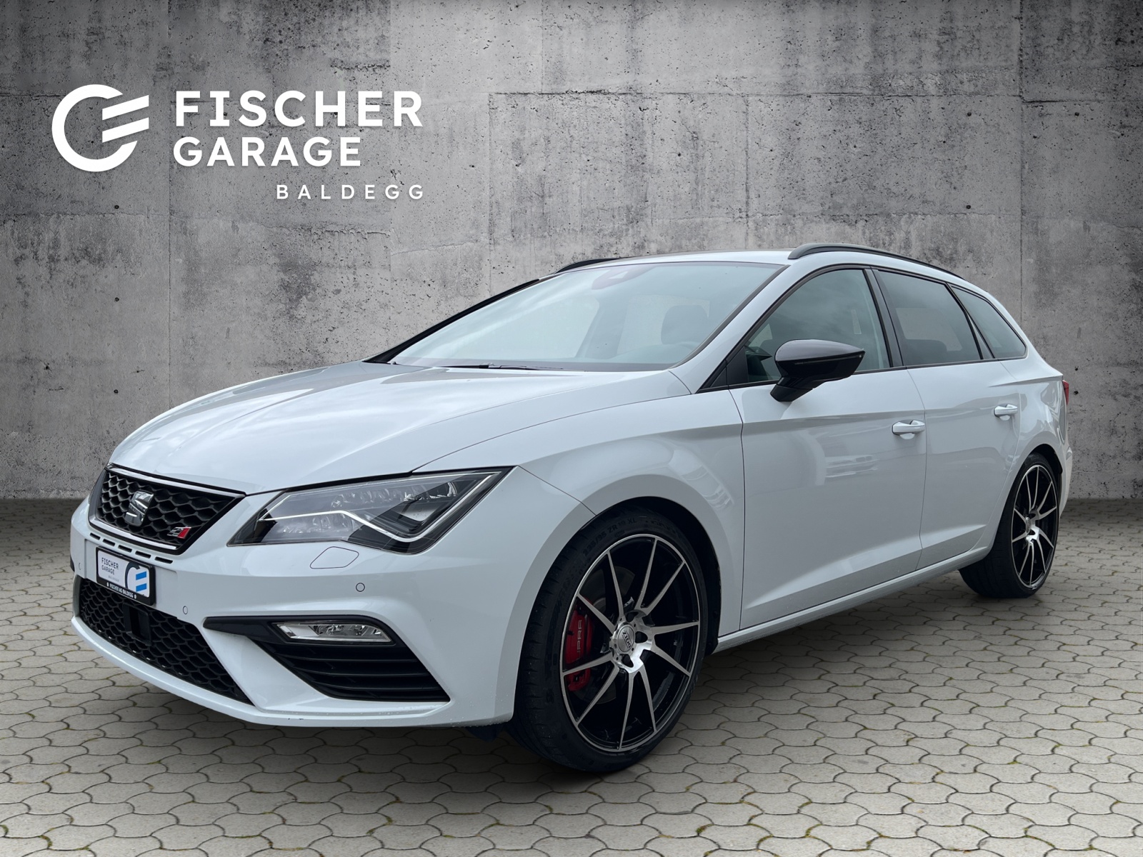 SEAT Leon ST 2.0 TSI Cupra 300 4 Drive DSG-image-13