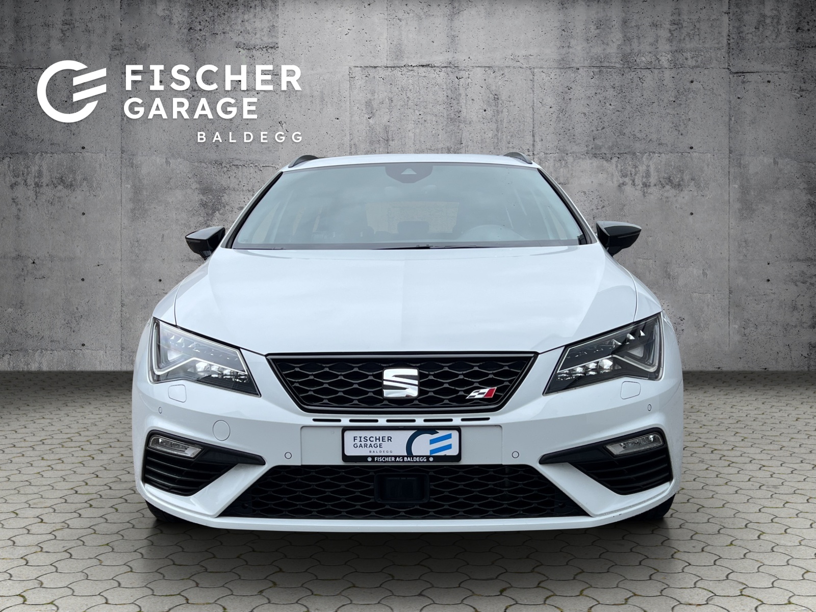 SEAT Leon ST 2.0 TSI Cupra 300 4 Drive DSG-image-2