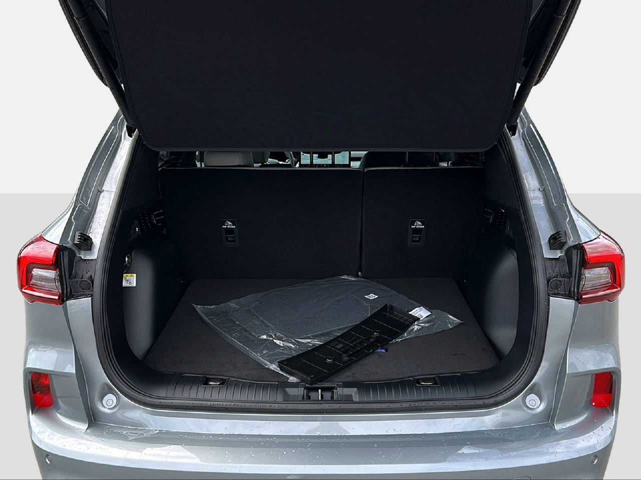 FORD Kuga 2.5 Hybrid Sound Edition 4x4-image-13