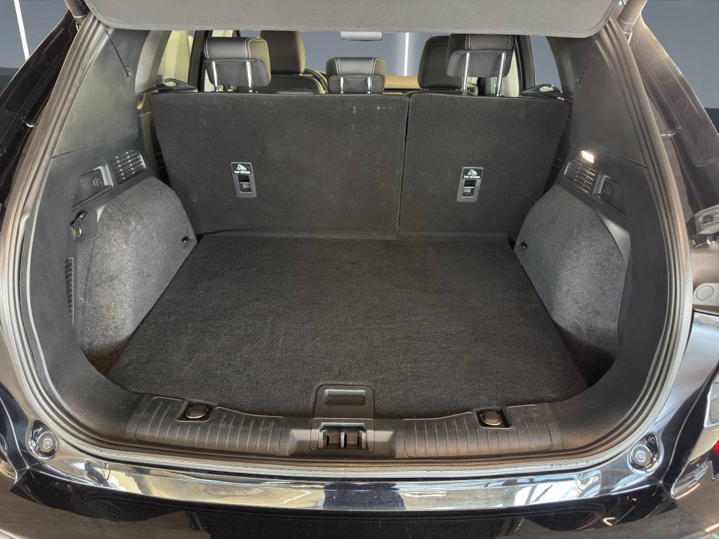 FORD Kuga 2.5 PHEV Vignale 2WD-image-11