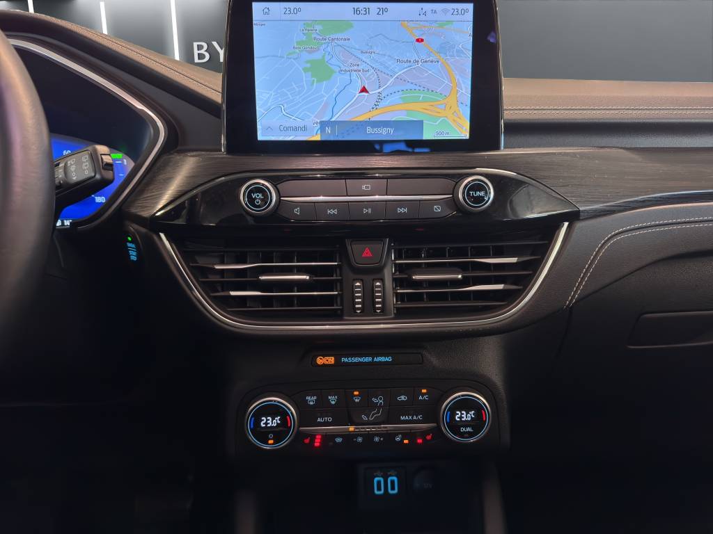 FORD Kuga 2.5 PHEV Vignale 2WD-image-6