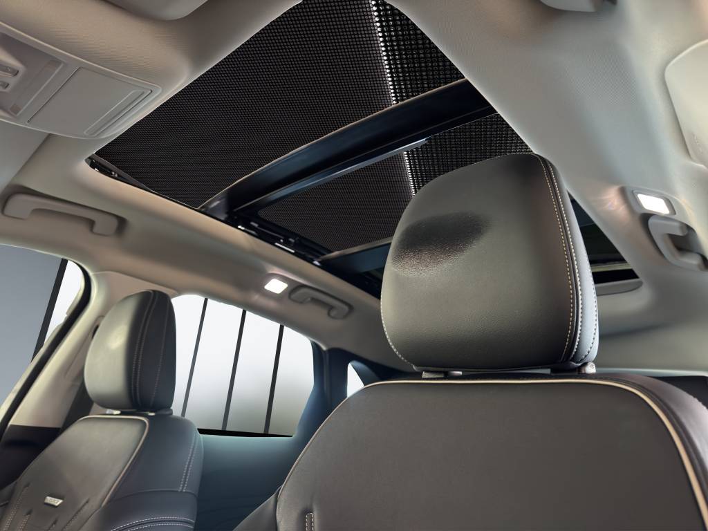 FORD Kuga 2.5 PHEV Vignale 2WD-image-10