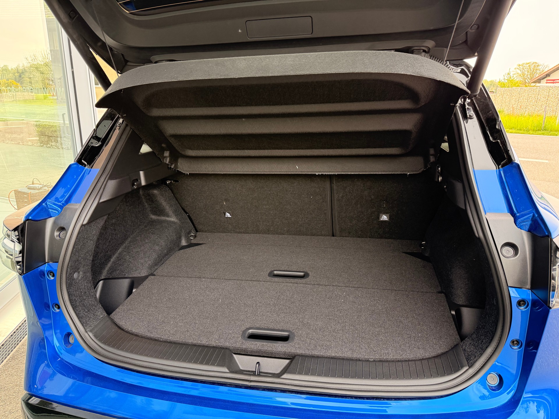 NISSAN Qashqai 1.5 VC-T Tekna+-image-4