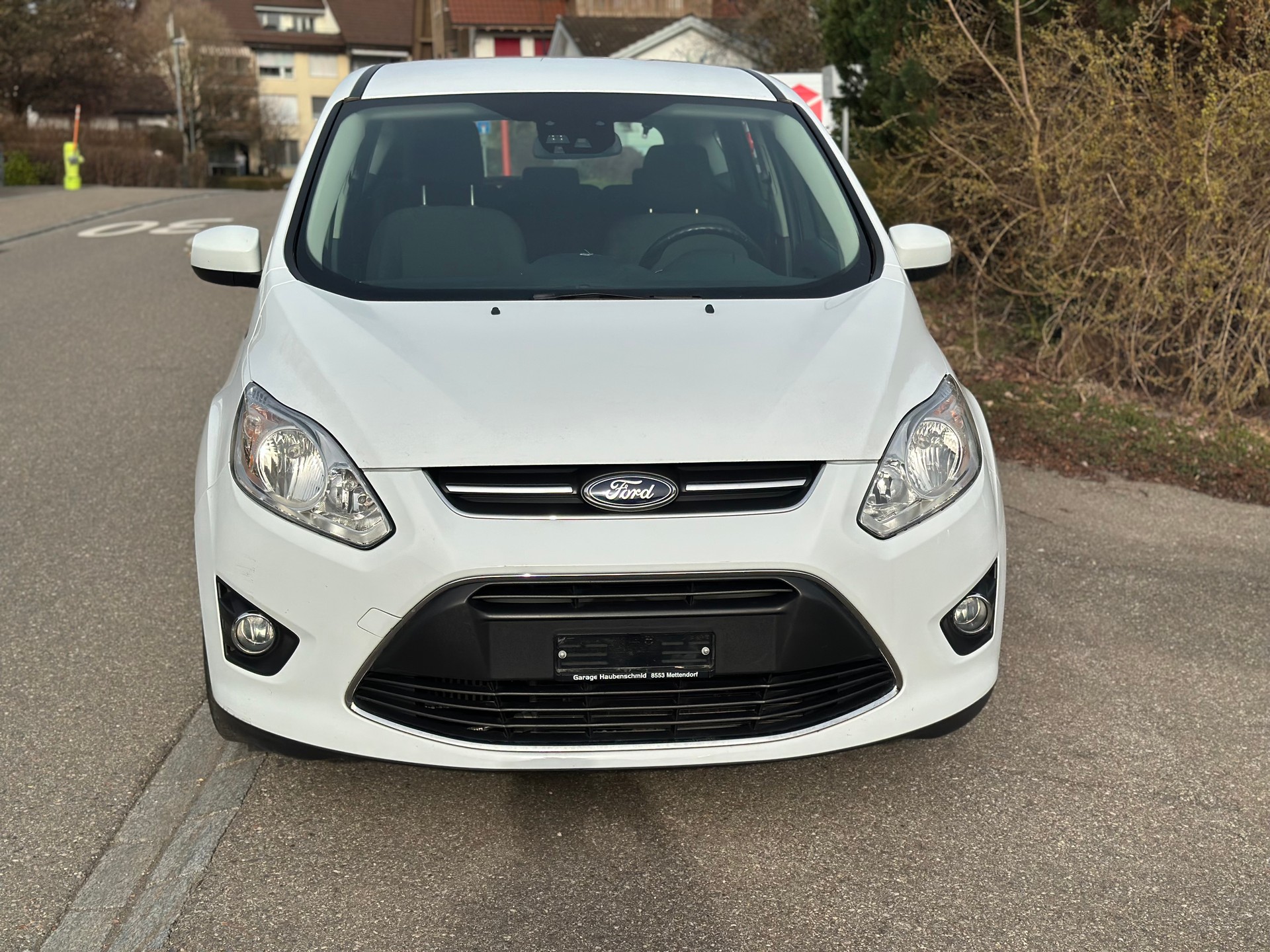 FORD C-Max 1.0 SCTi Titanium-showroom-element-2
