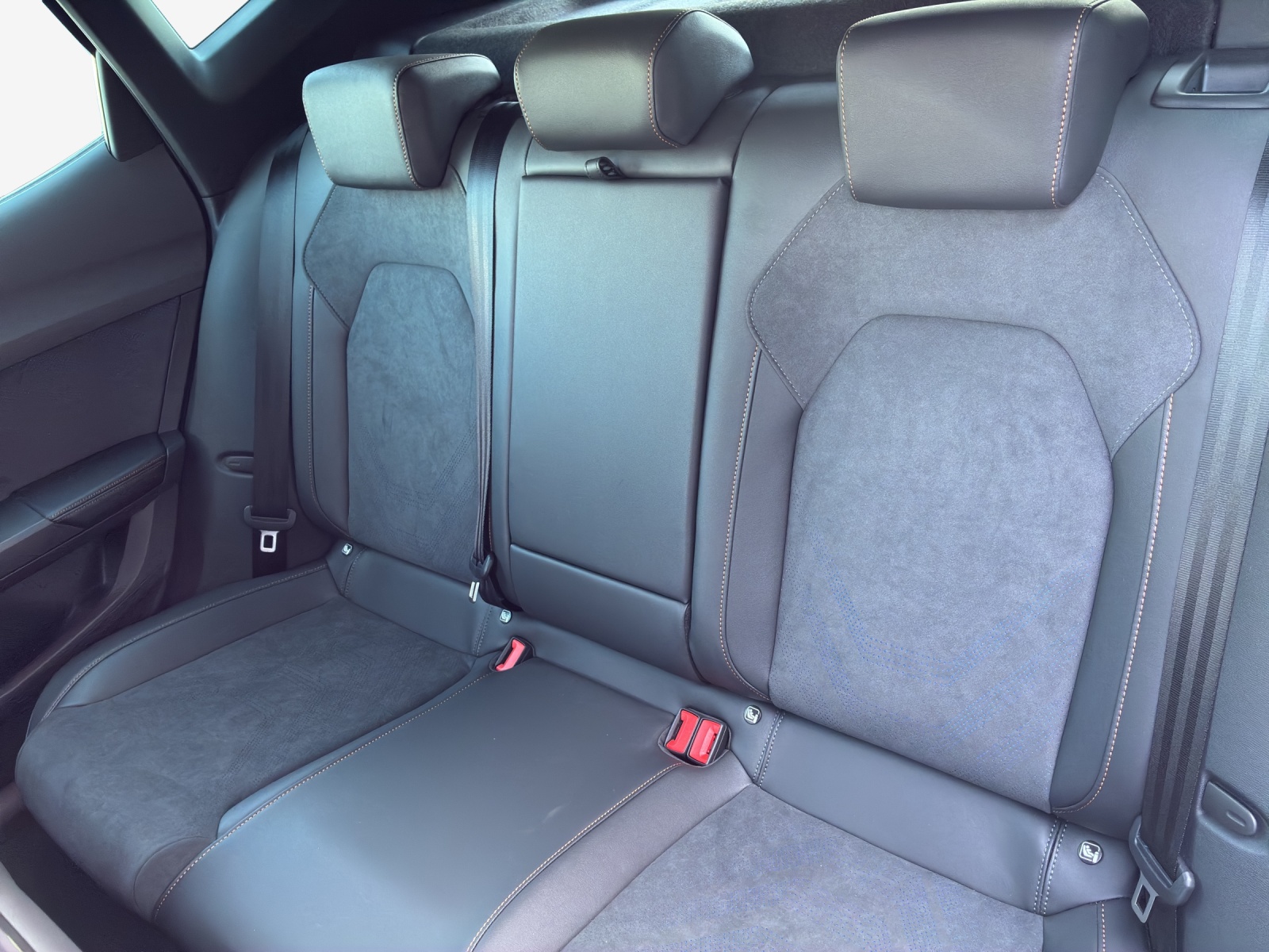 CUPRA Formentor 1.5 e-HYBRID pHEV Prime Edition VZ DSG-image-11