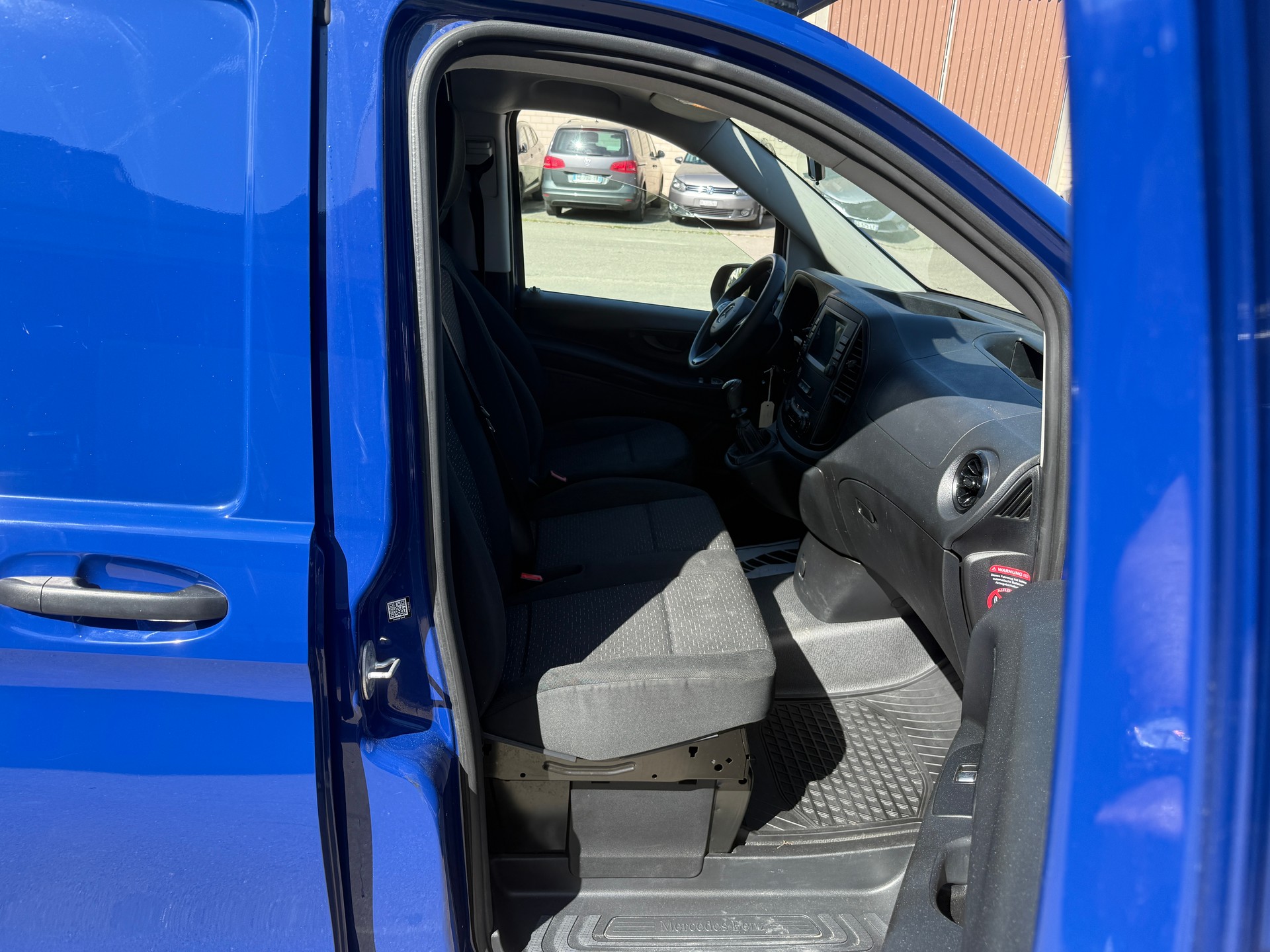 MERCEDES-BENZ 116 CDI-image-8