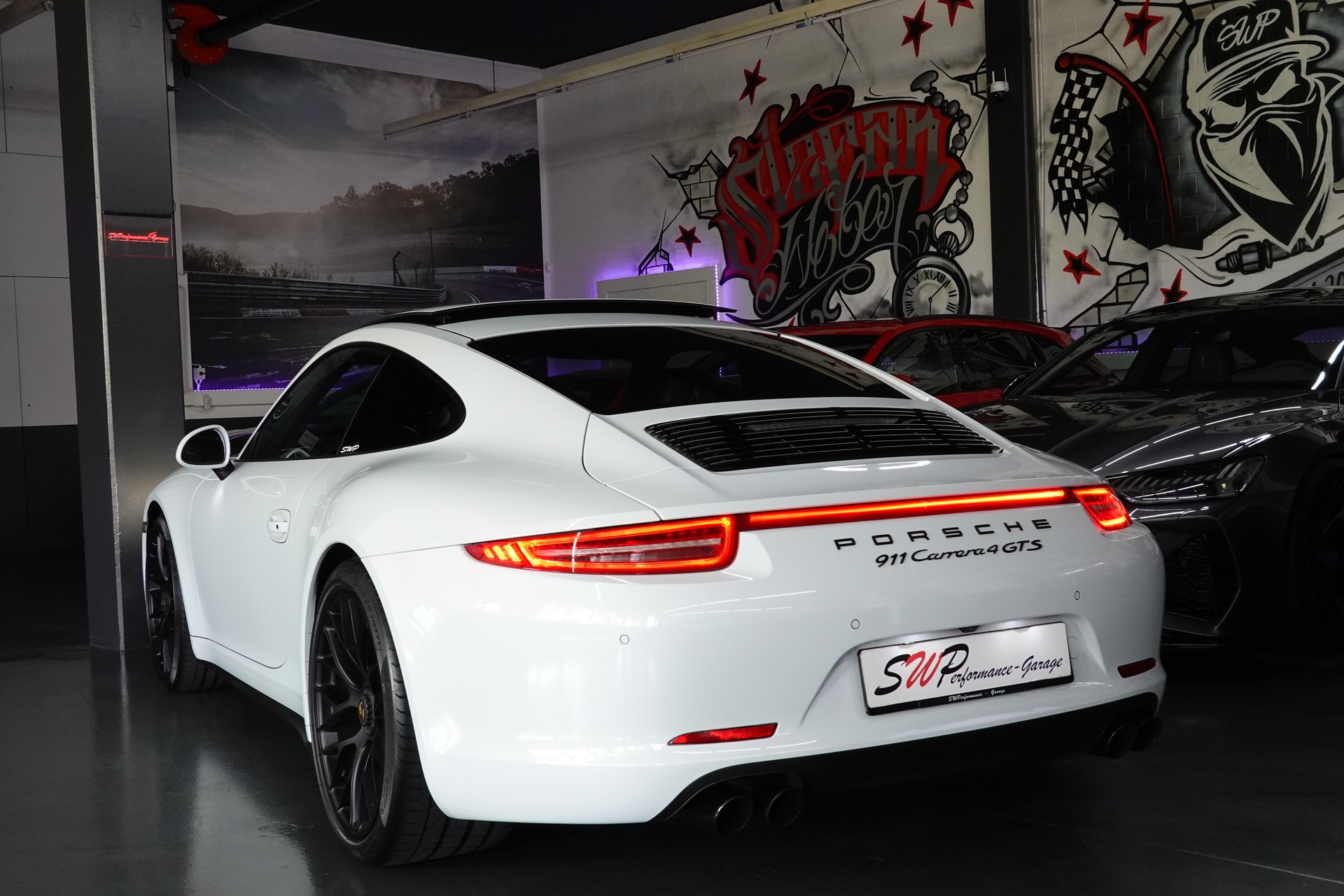PORSCHE 911 CARRERA 4 GTS PDK CH-FZ DER SCHLICHTE ALLES KÖNNER ON TOP-image-8