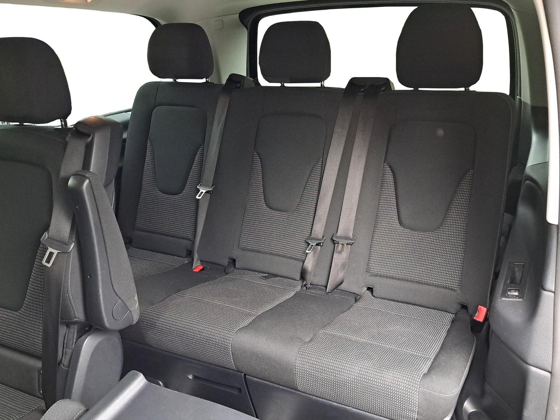 MERCEDES-BENZ V 220 d Trend lang 9G-Tronic *Anhängerkupplung*-image-9
