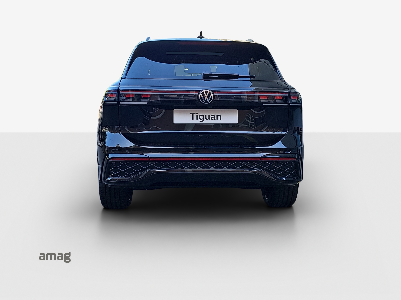 VW Tiguan 2.0 TDI SCR R-Line 4Motion DSG-image-3