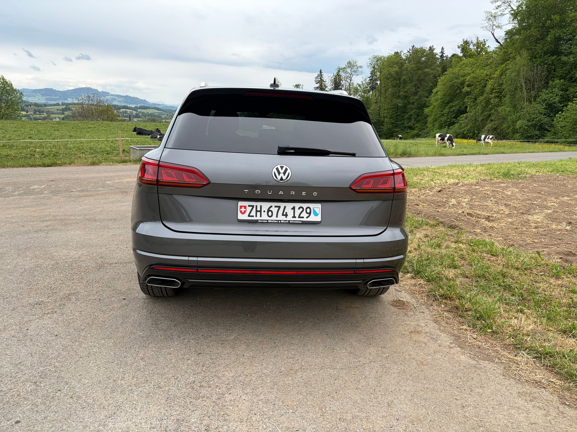 VW 4.0 V8 TDI R-Line-image-5