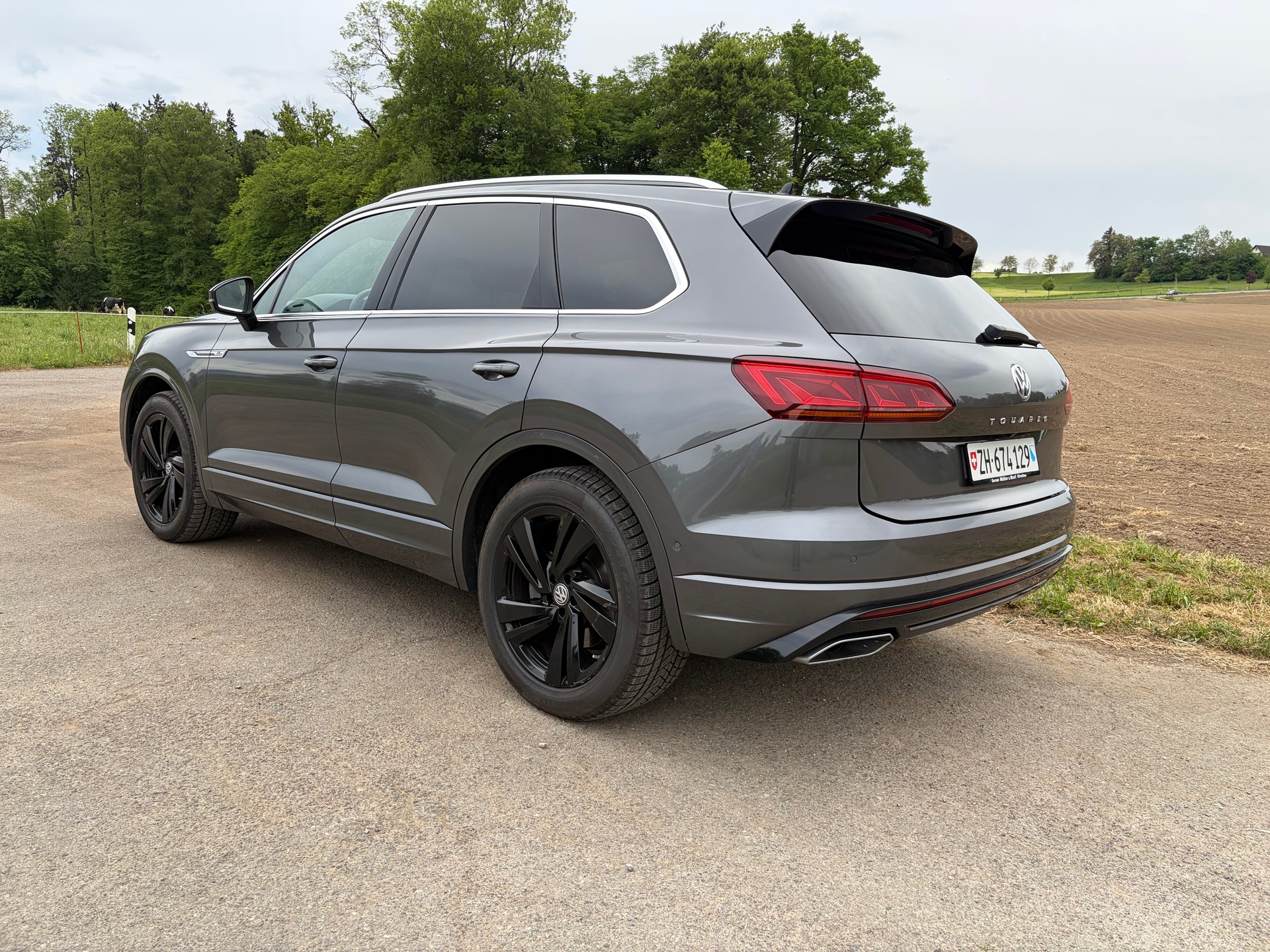 VW 4.0 V8 TDI R-Line-image-4