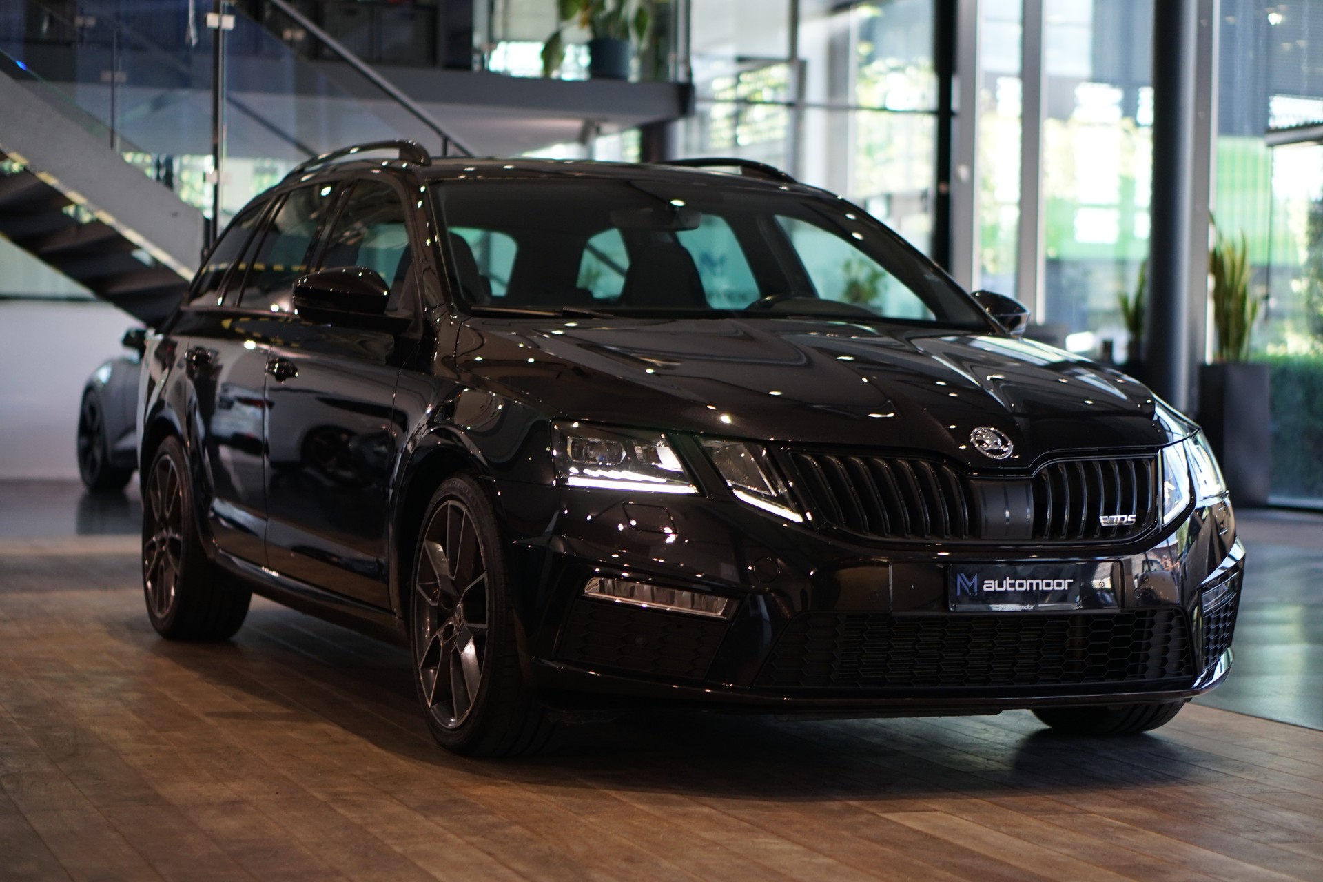 SKODA Octavia Combi 2.0 TDI RS 4x4 DSG-image-2