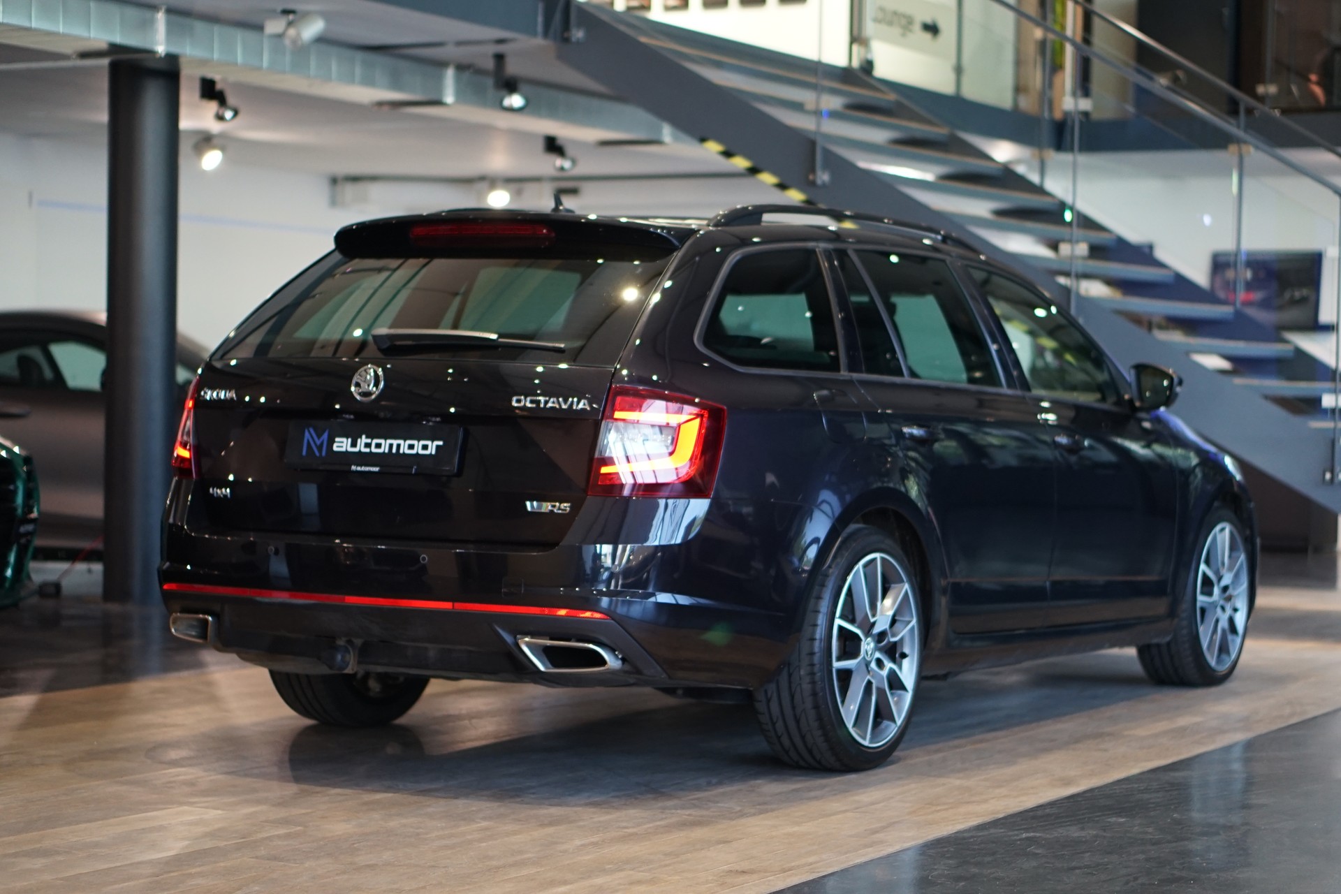 SKODA Octavia Combi 2.0 TDI RS 4x4 DSG-image-5