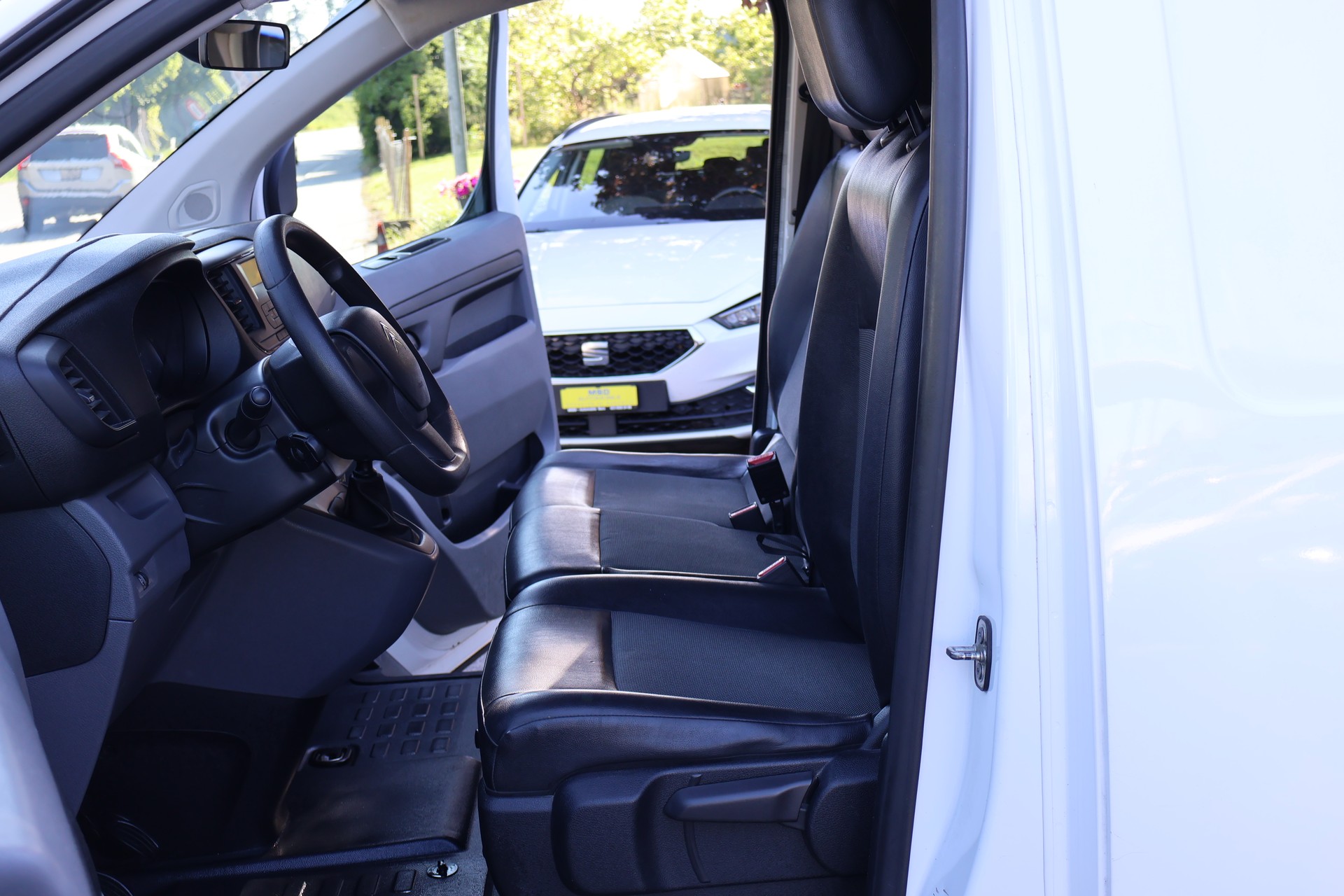 CITROEN Jumpy 2.0 BlueHDi 120 M Komfort-image-5