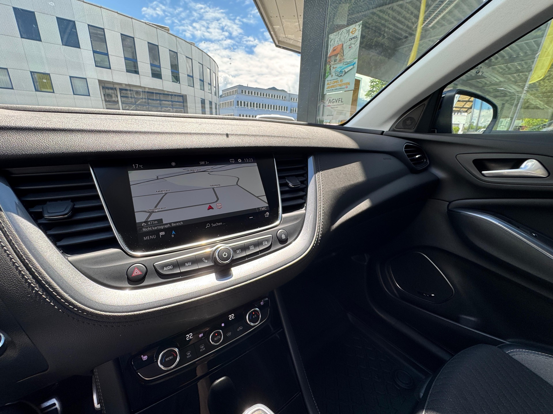 OPEL Grandland X 1.6Turbo Ultimate-image-11