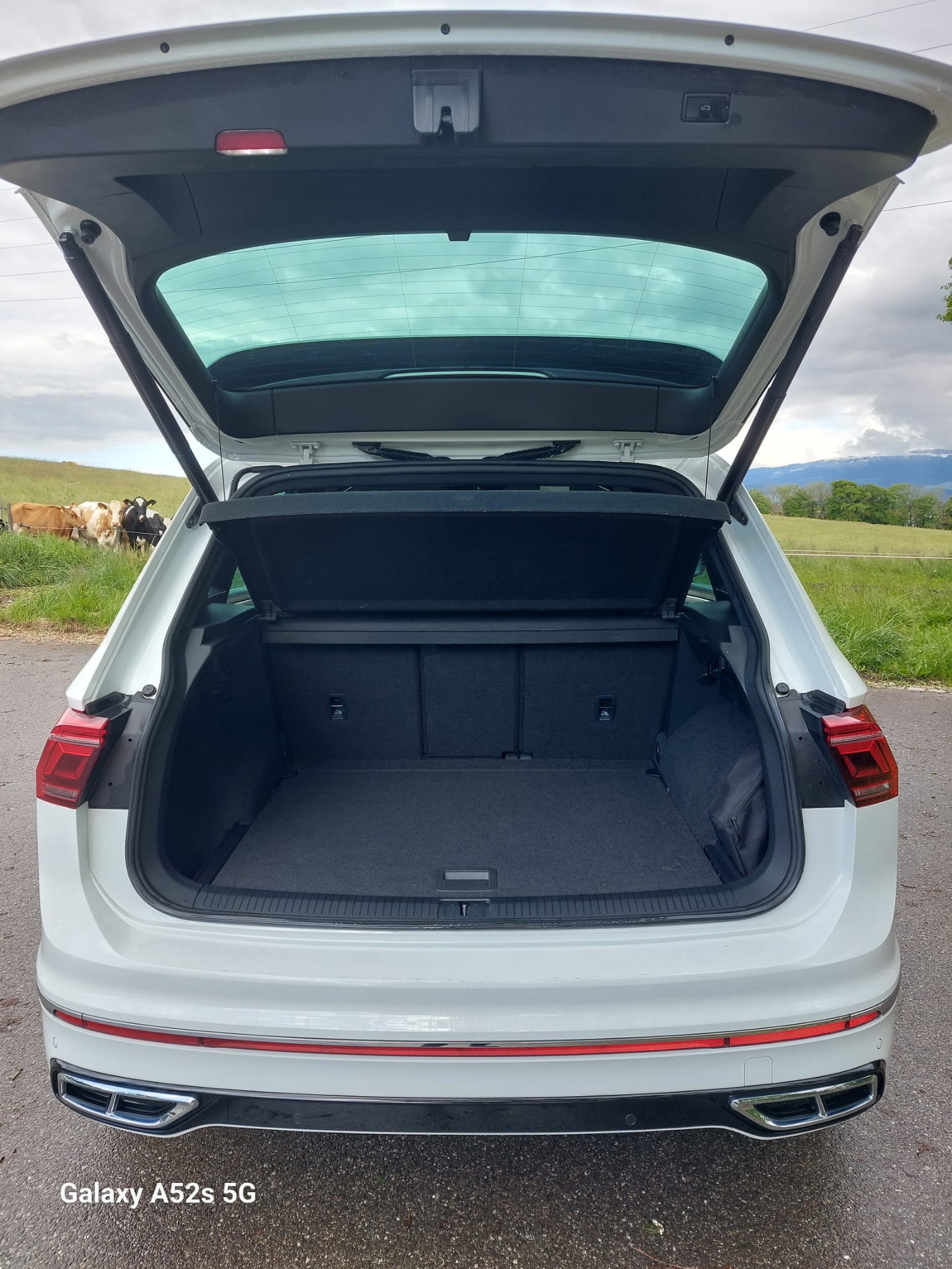 VW Tiguan 2.0TSI R-Line 4Motion DSG-image-4