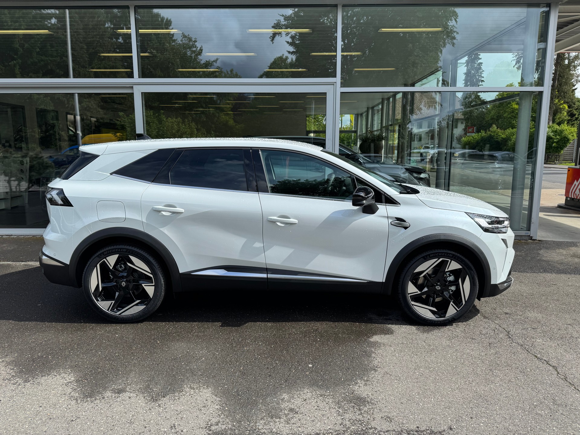 RENAULT Symbioz 1.8 E-Tech Techno-image-1