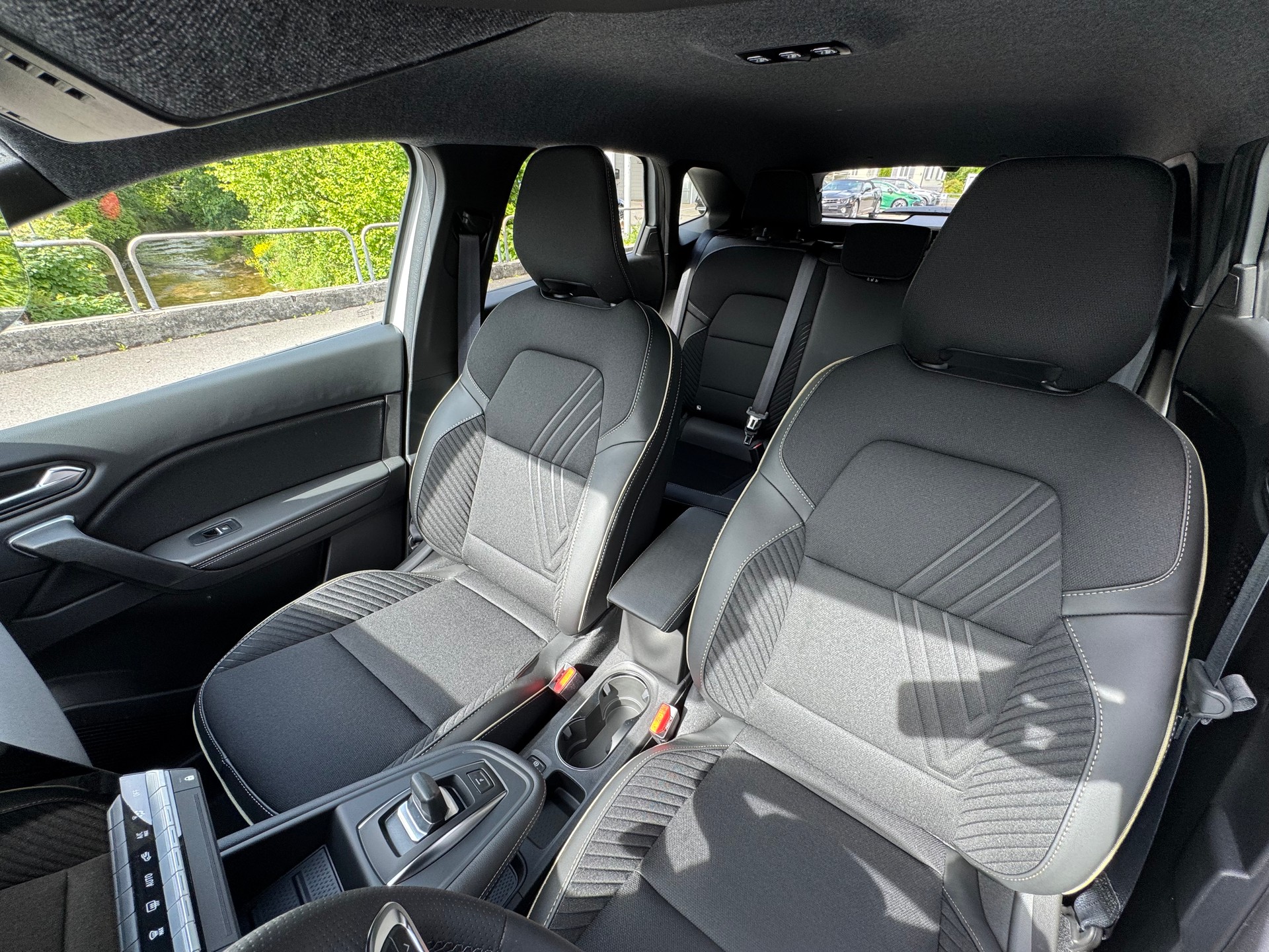 RENAULT Symbioz 1.8 E-Tech Techno-image-14