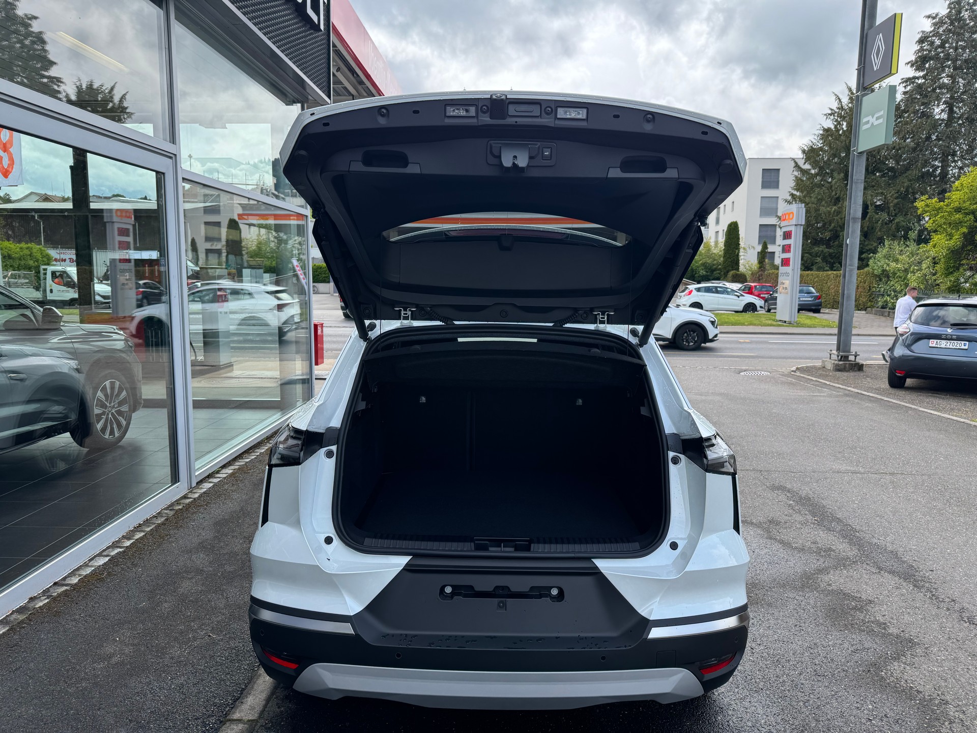 RENAULT Symbioz 1.8 E-Tech Techno-image-8